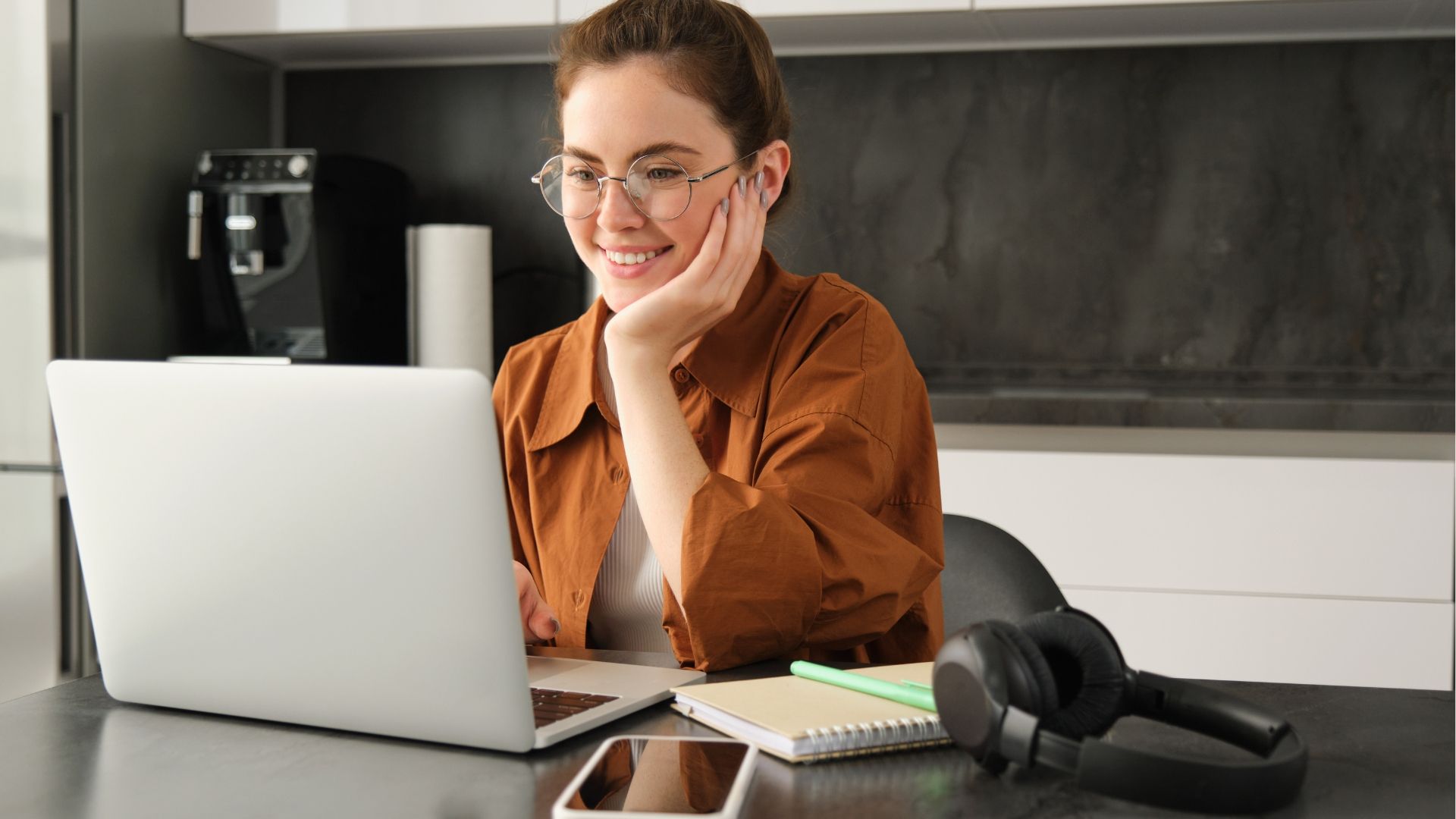 More and more enterprises are training IT staff with virtual labs. Find out why in our jargon-free guide.
