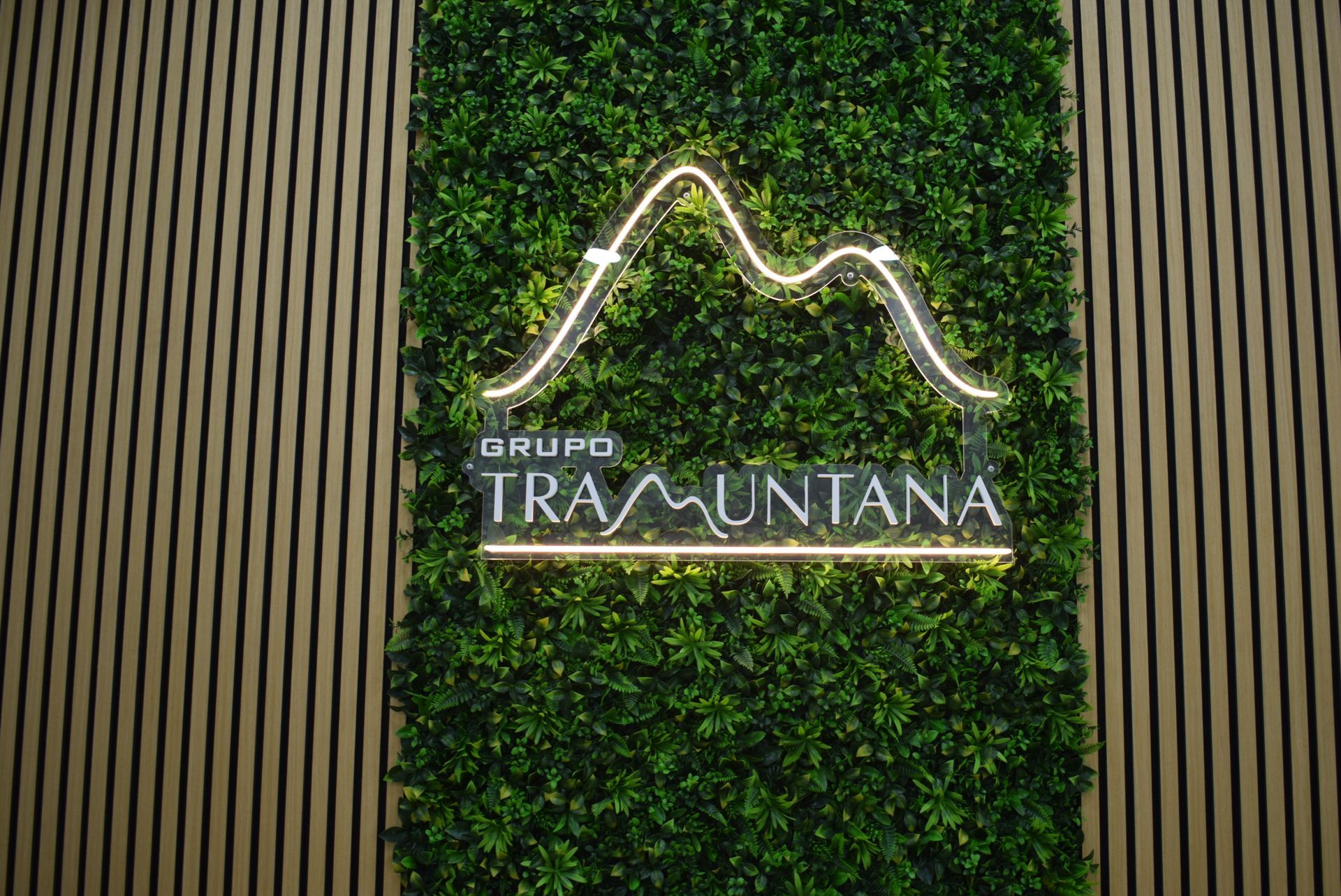 Neón LED del Grupo Tramuntana