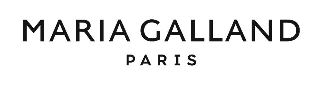 Das Logo von Maria Galland Paris ist auf weißem Hintergrund.