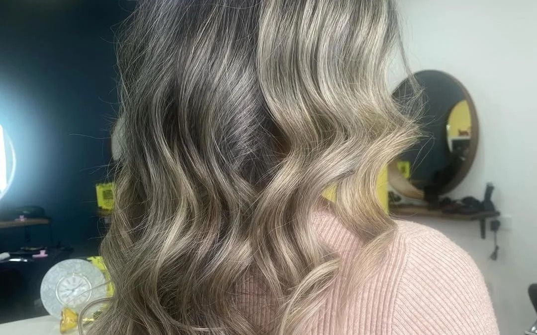 Woman With Wavy Ombre Hair — Oh So Blonde Hair Studio in Buddina, QLD