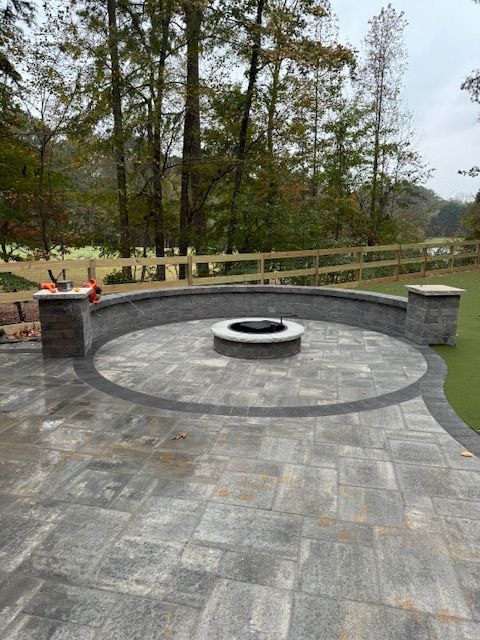 Outdoor Kitchens, Fireplaces, and Fire Pits 2