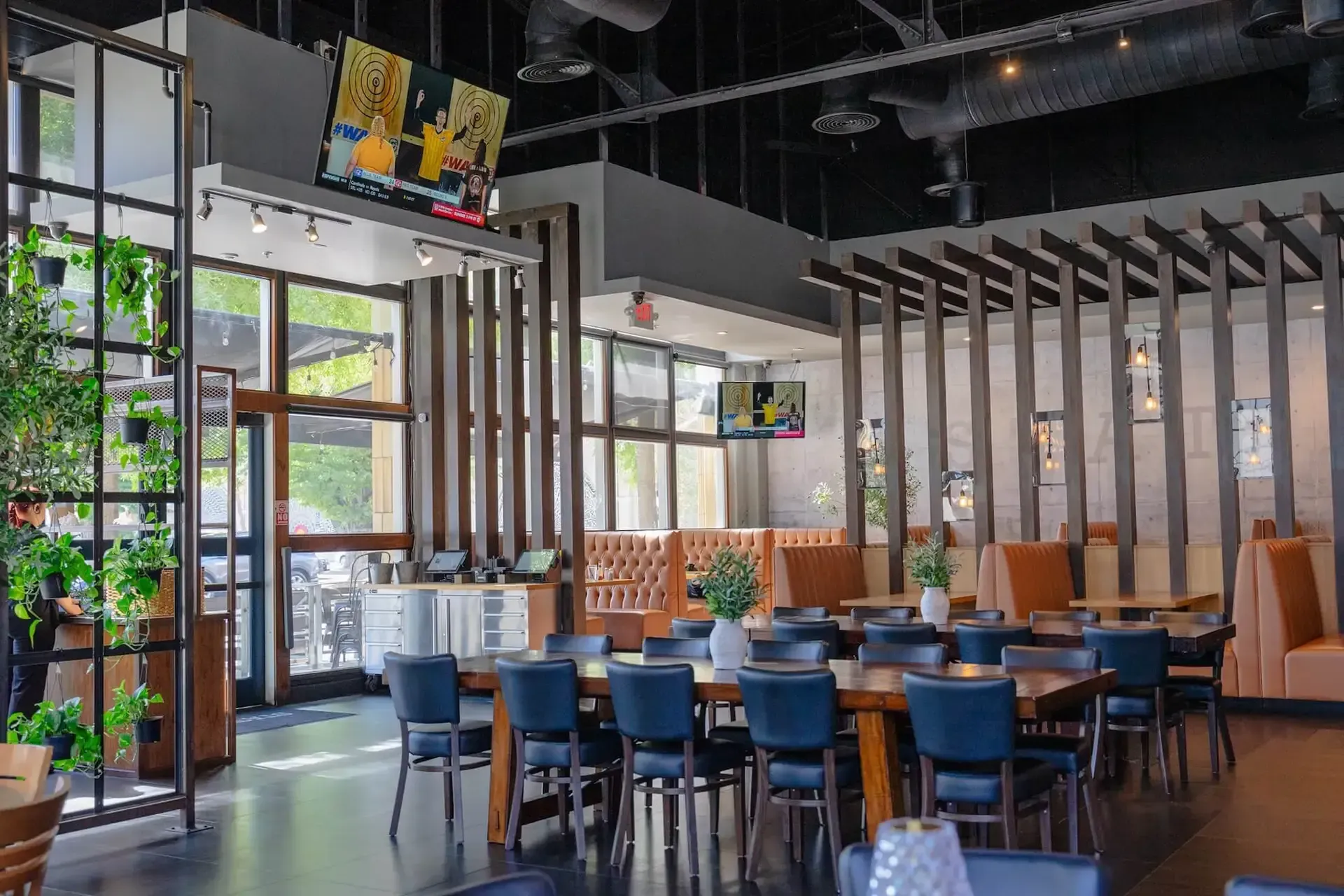Station 16 Restaurant & Bar