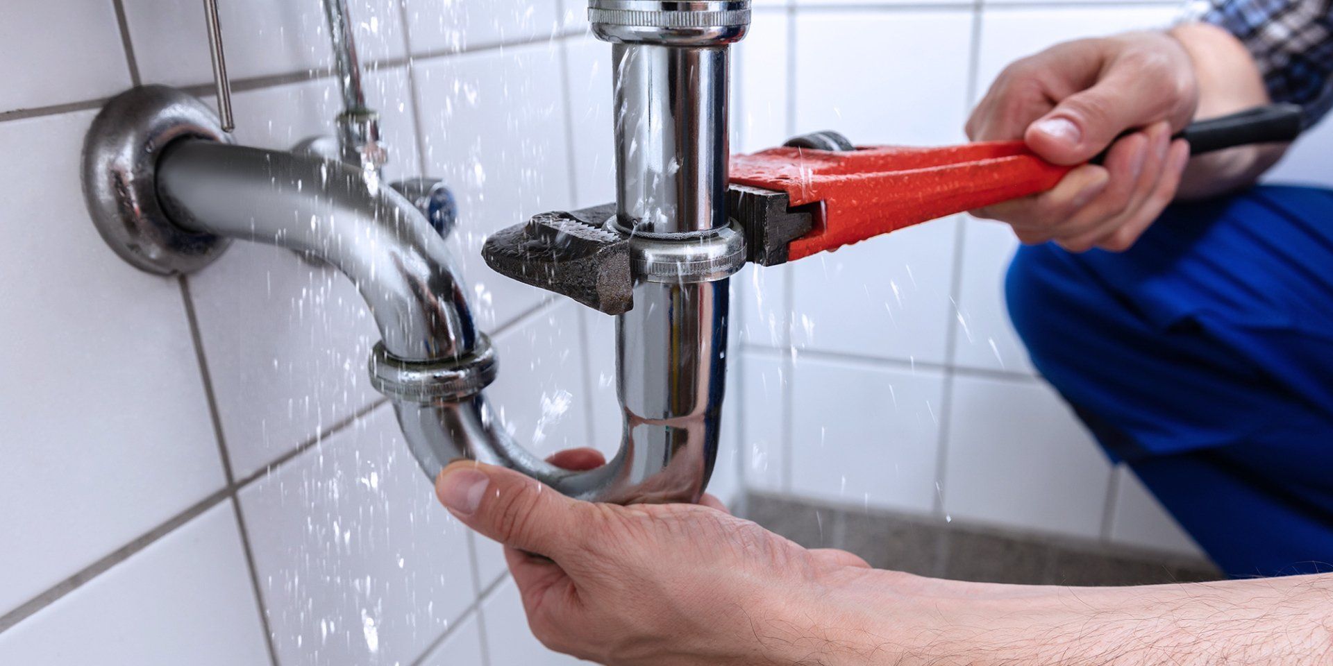 Tech fixing sink drain with wrench