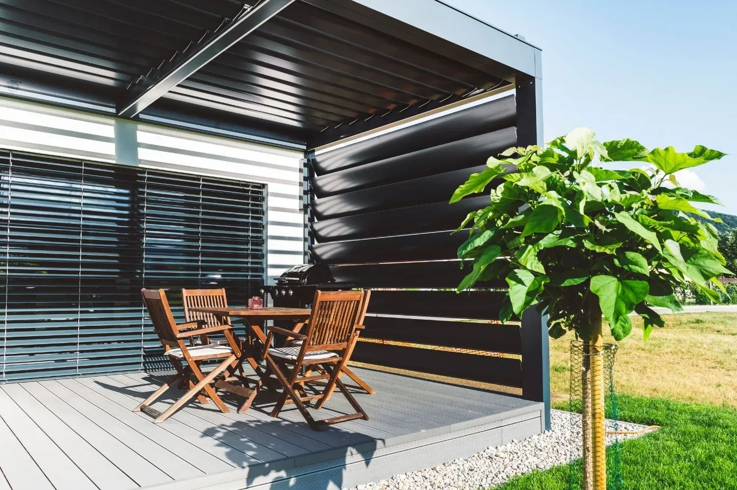 Pergola bioclimatica in terrazza
