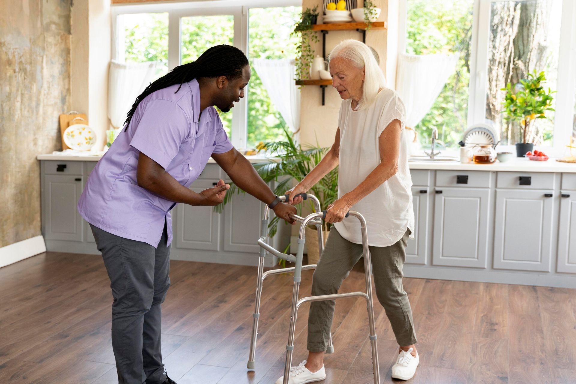 Patient performing lower body exercise with Physical Therapist