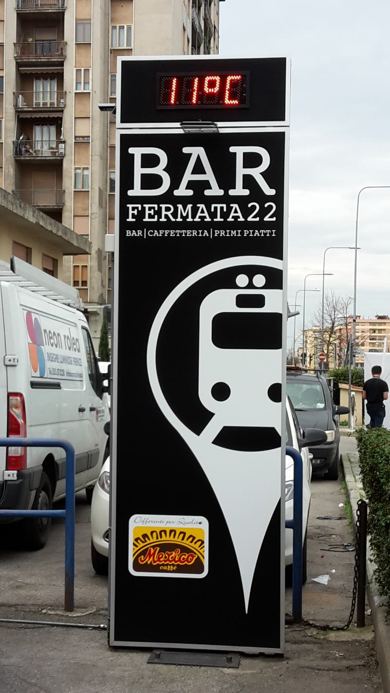 Insegna a totem