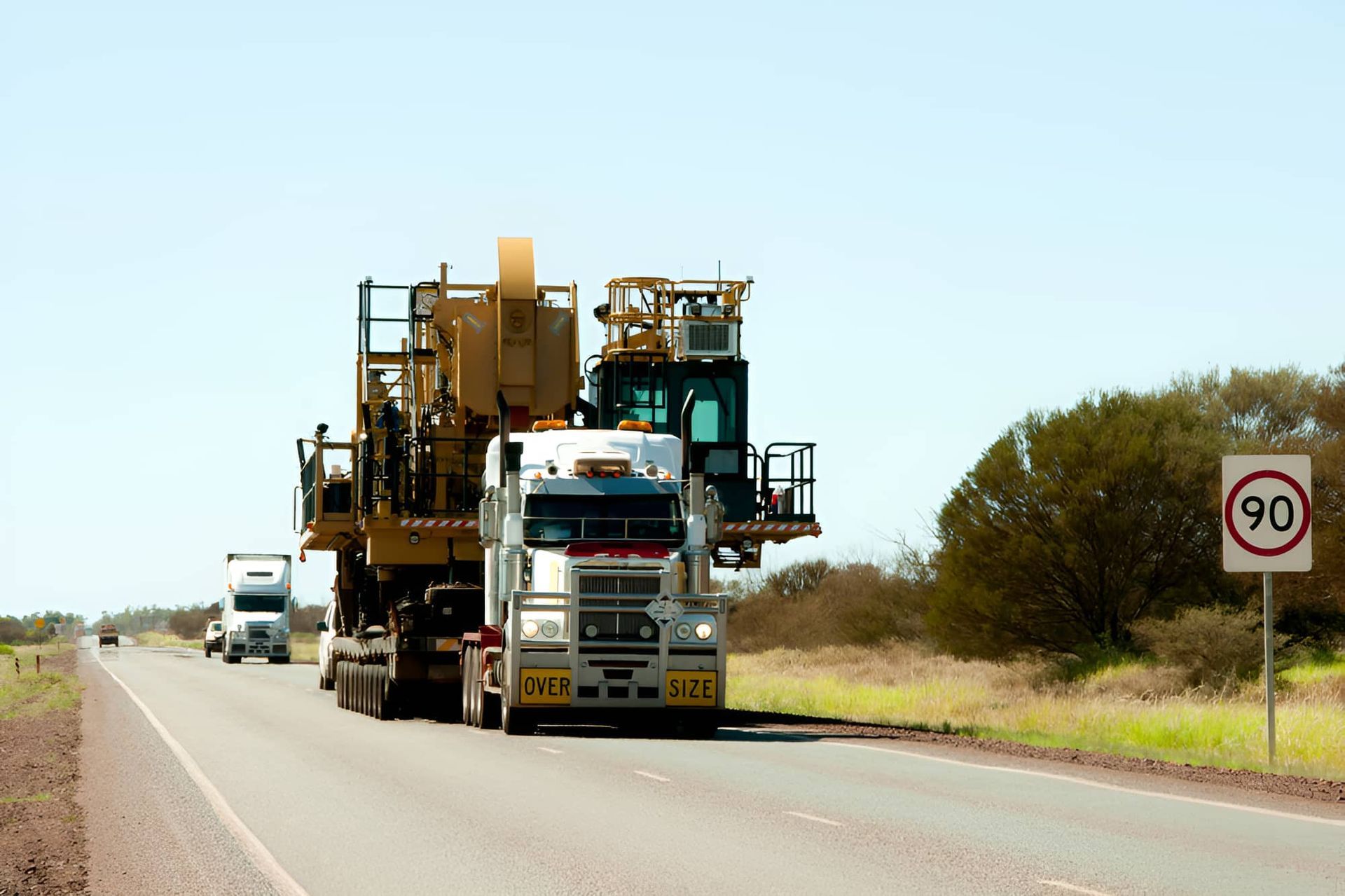 A Truck That Has The Number 90 On It — Central Desert Transport In Ciccone, NT
