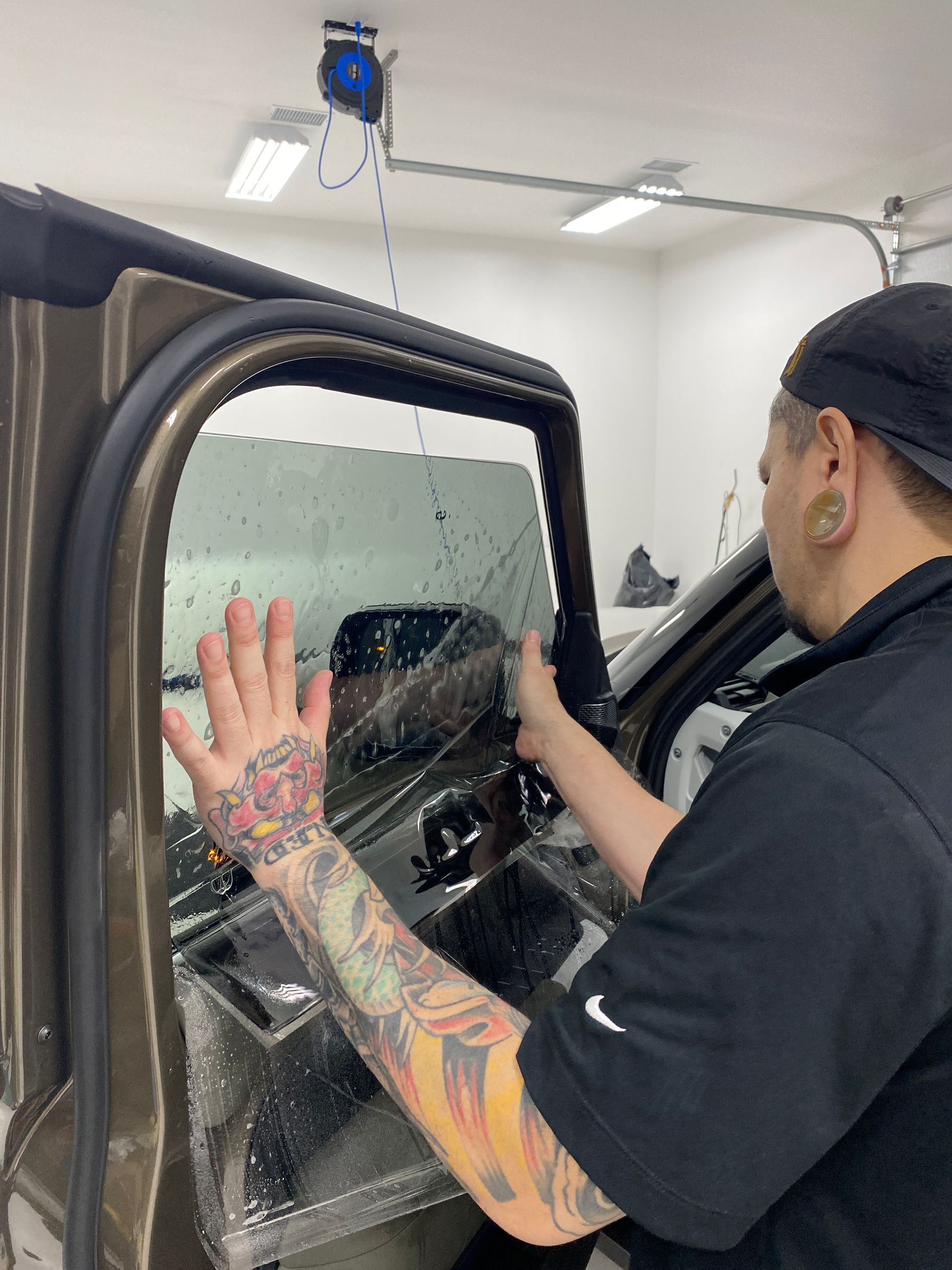 Applying Tint to Land Rover Defender