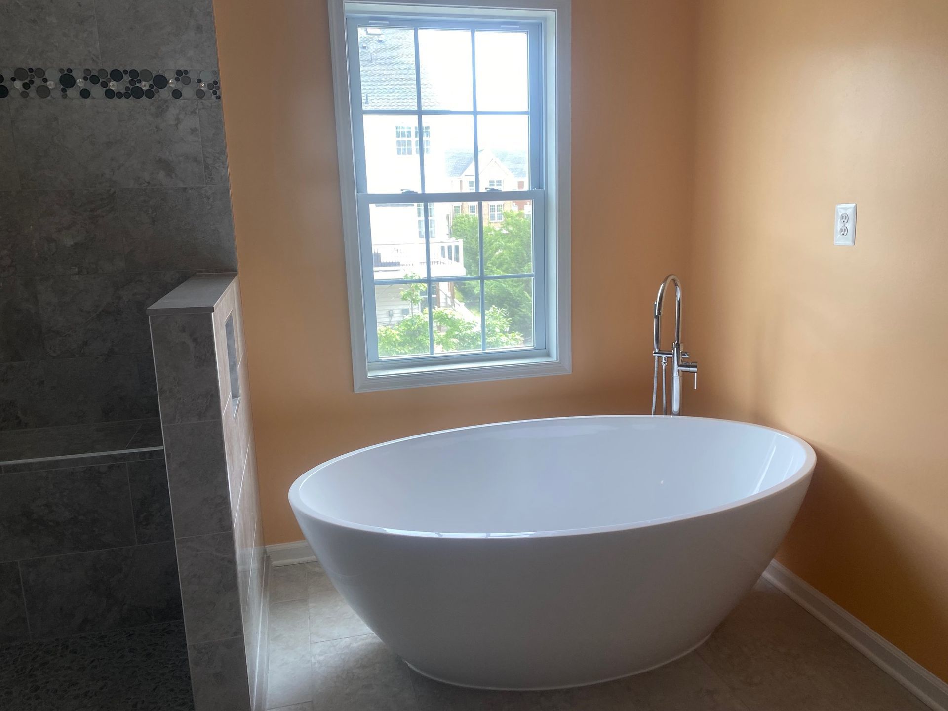 Stand alone tub
