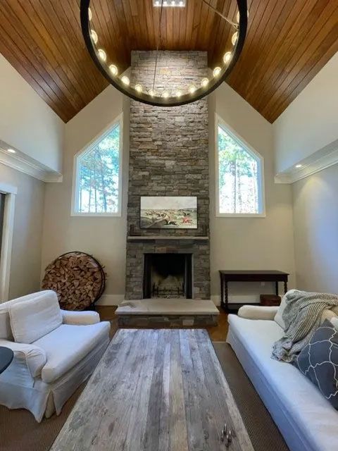 outdoor TV mounting