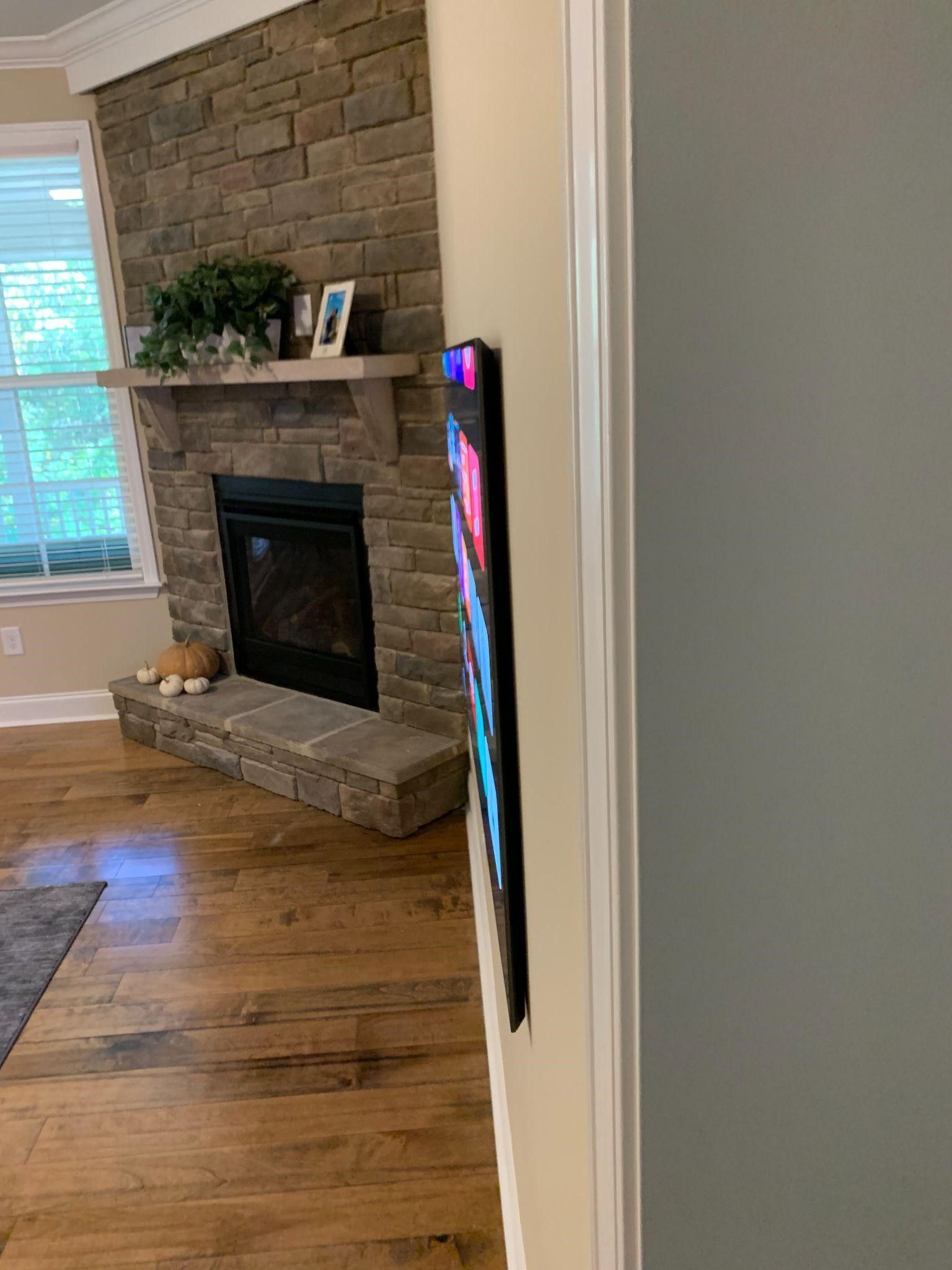 LG Gallery TV 4