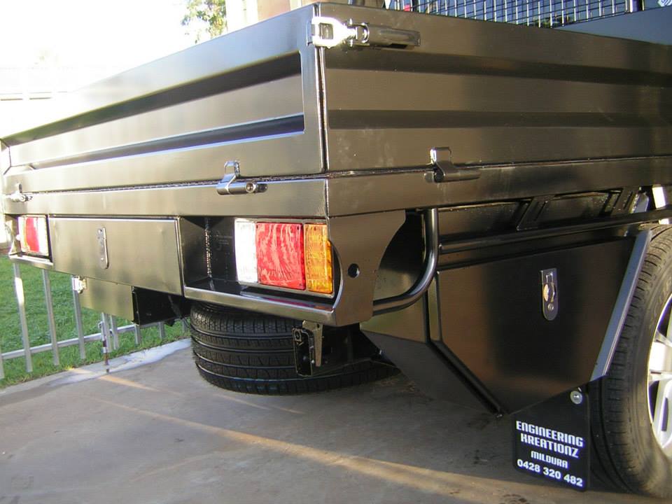 Trailer Truck Is Being Repaired - Mildura VIC - Engineering Kreationz Trailer Truck Is Being Repaired - Mildura VIC - Engineering Kreationz