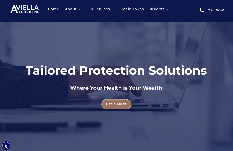 Website header for Aviella Consultings showing a laptop with the text