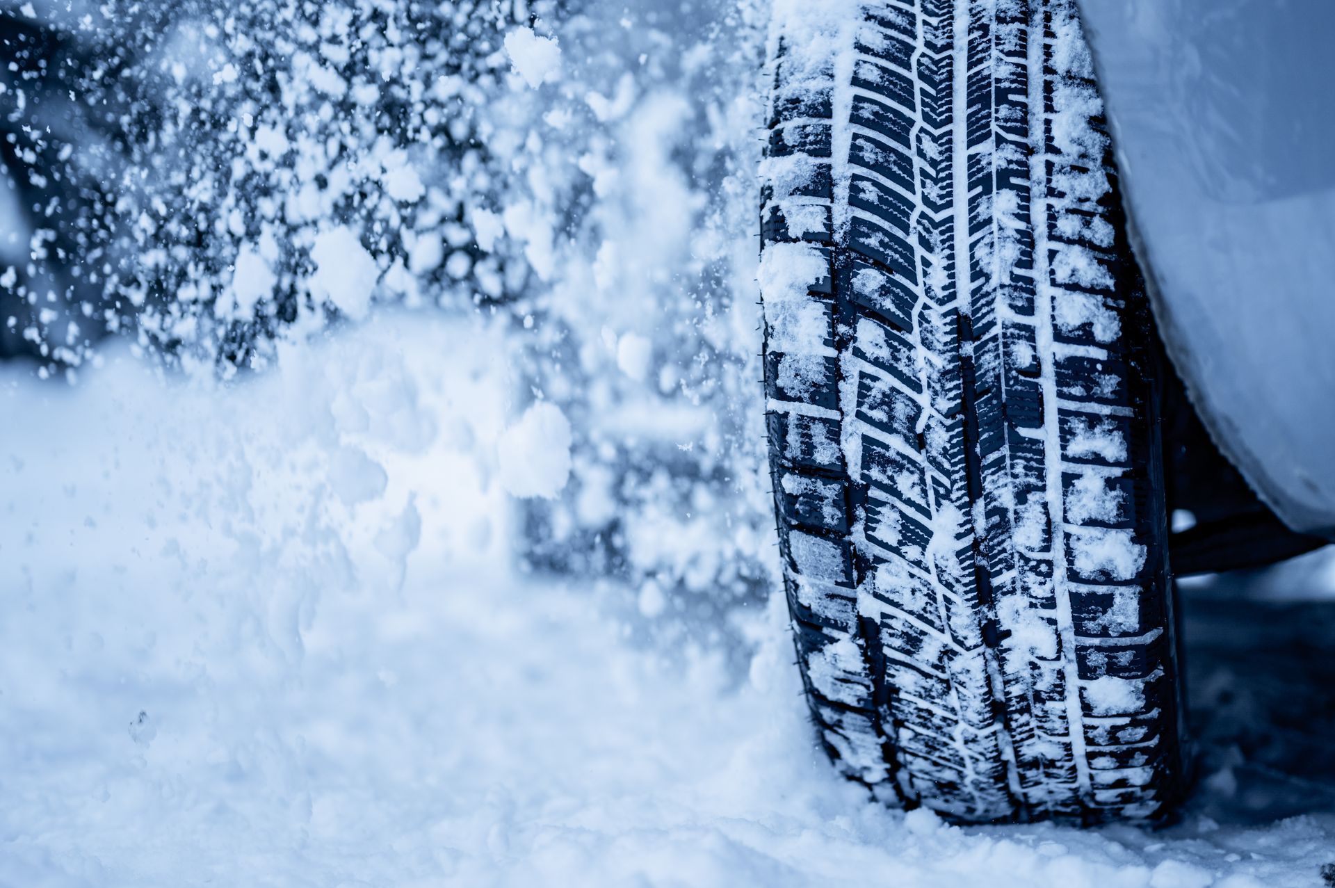 A car in the winter | Woodie's Auto Service & Repair Centers