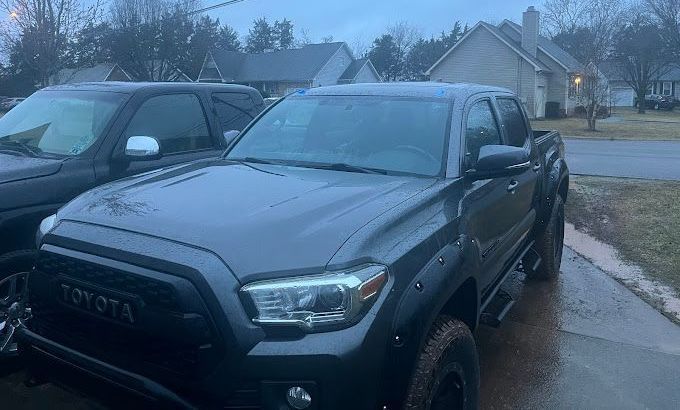 Windshield replacement near La Vergne, TN