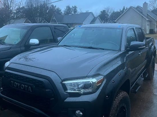 Mobile Windshield Replacement near La Vergne, TN