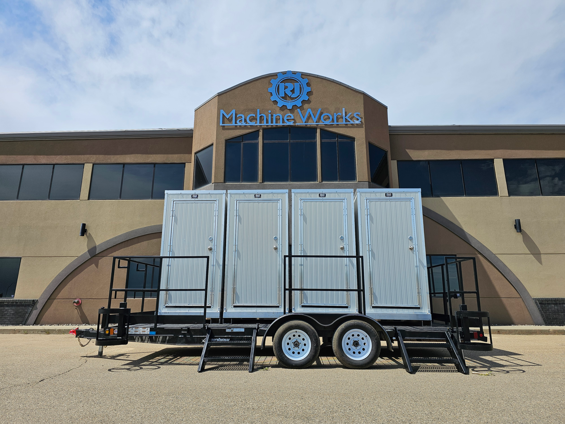 Portable bathroom trailers