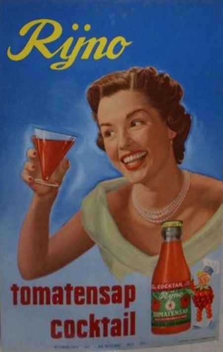 Vintage Ryino tomatensapcocktailreclame met een lachende vrouw die een drankje en een fles vasthoudt tegen een blauwe achtergrond.