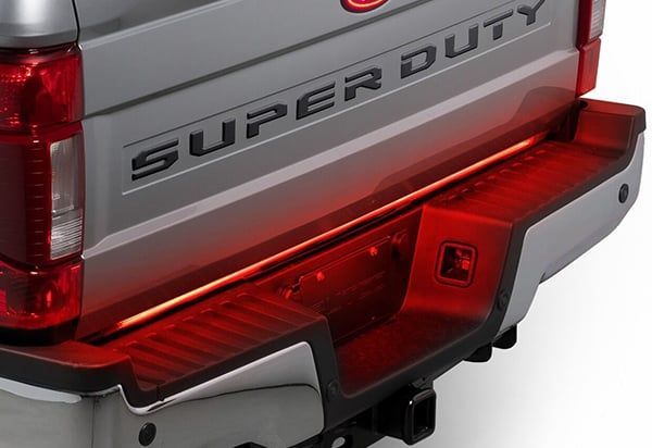 Taillgate light bar