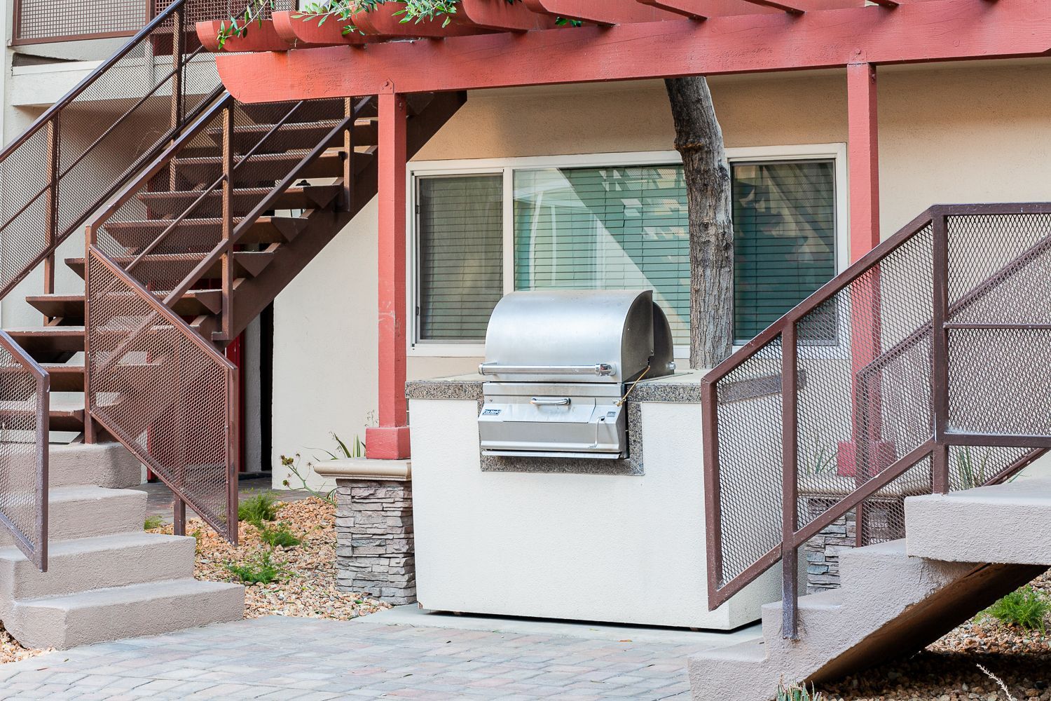 Sliding Photo Gallery Displaying Community Amenities