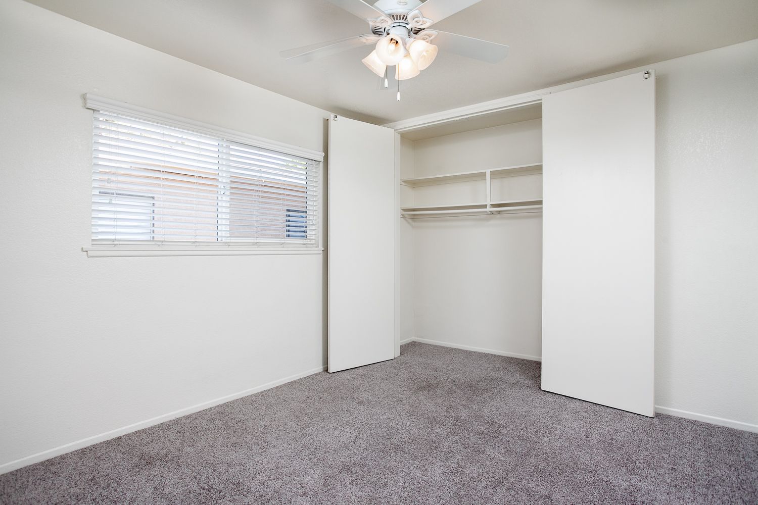 Lakewood Manor photo gallery
