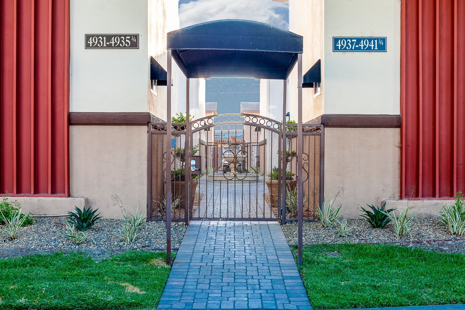 Lakewood Manor photo gallery