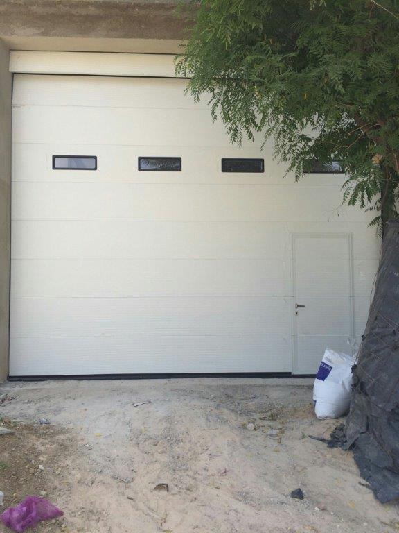 Porte sentinelle pour garage