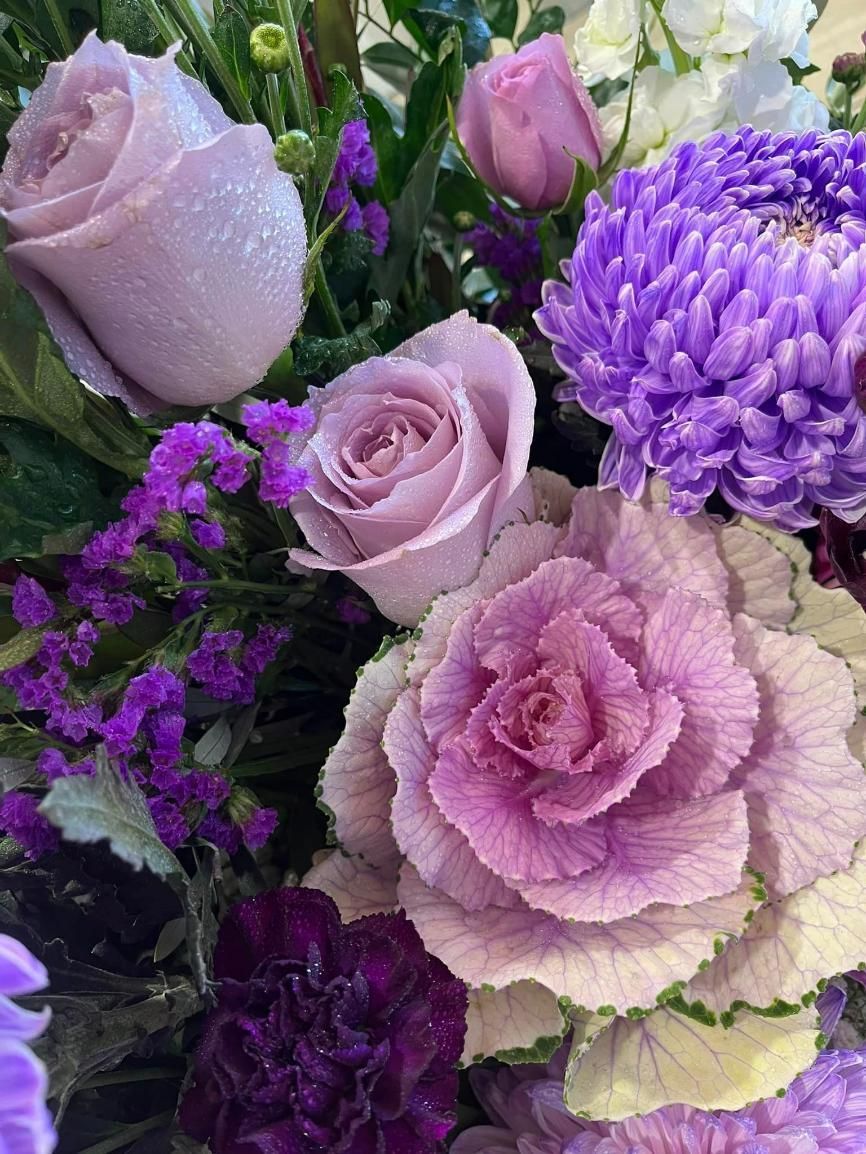 A Close Up of a Bouquet of Purple and Pink Flowers — Flower Hunt in Robina, QLD