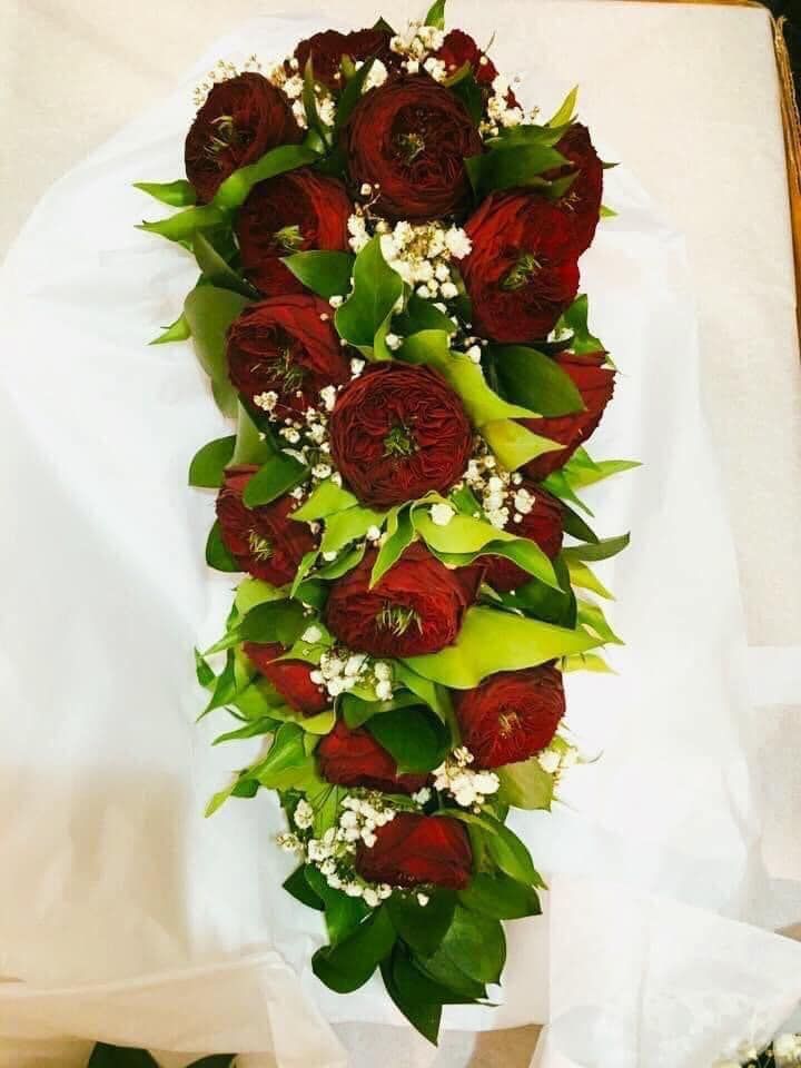 A Bouquet of Red Roses With Green Leaves and Baby's Breath — Flower Hunt in Robina, QLD
