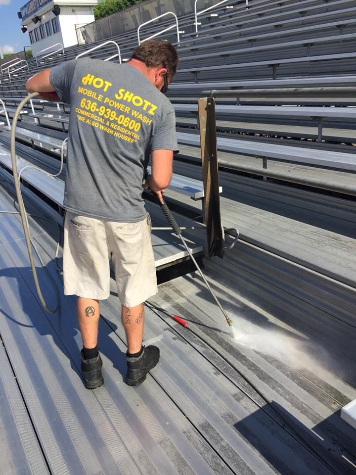 Hot Shotz Mobile Power Washing Exclusive Contract to Clean stadium bleachers in St. Louis County, MO