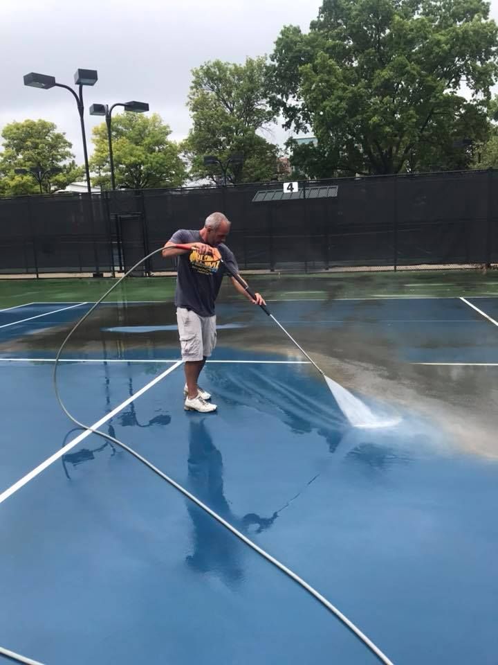 Hot Shotz Mobile Power Washing Exclusive Contract to Clean a neighborhood tennis court in St. Charles County, MO