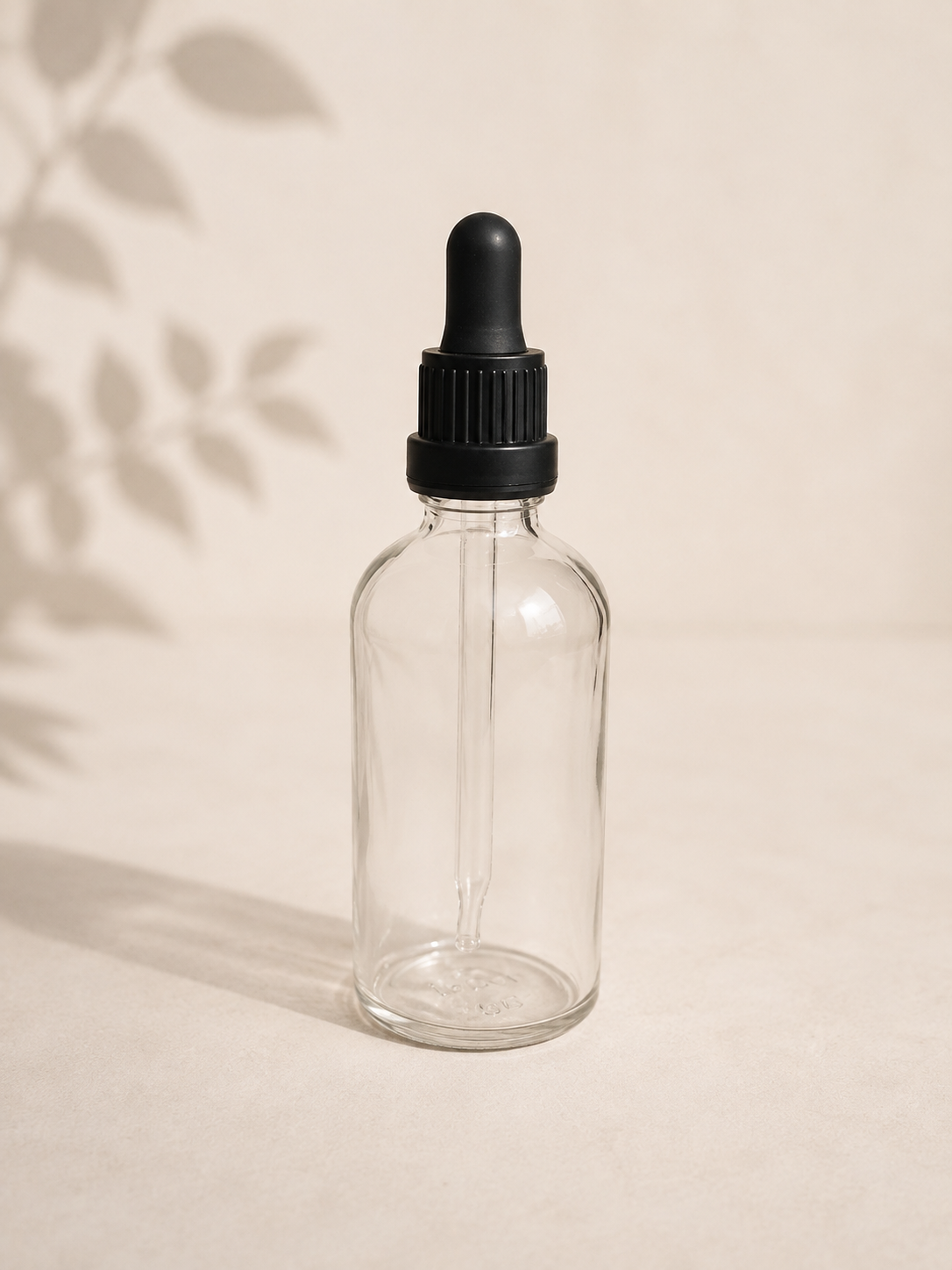 Envase euro transparente 50cc x 88unidades con tapa negra y pipeta
