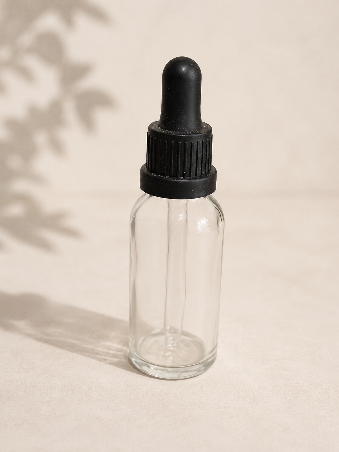 Envase euro transparente 30cc con pipeta y tapa negra x 110  unidades