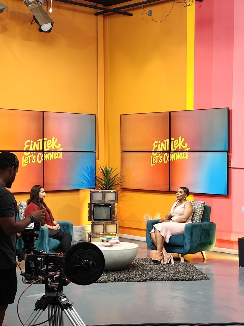 SABC2 Eintlek Let's Connect studio set with Nikki Russell and Penny Lebyane 