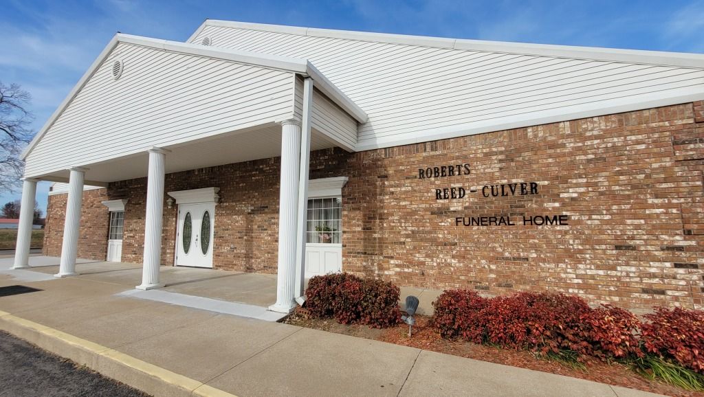 Virtual Tour | Roberts & Hart Funeral Homes - Stilwell