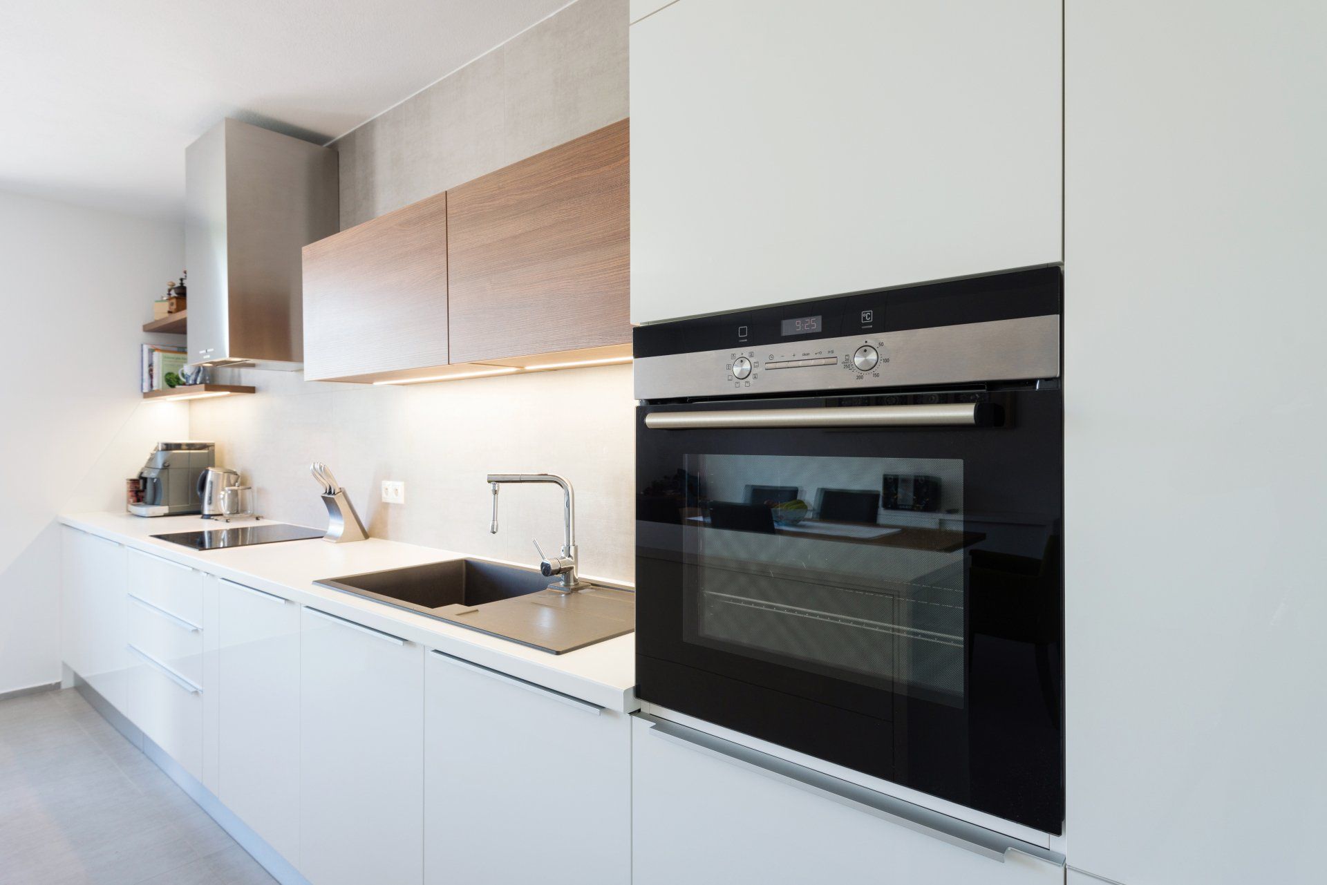 Microwaves/Wall Ovens
