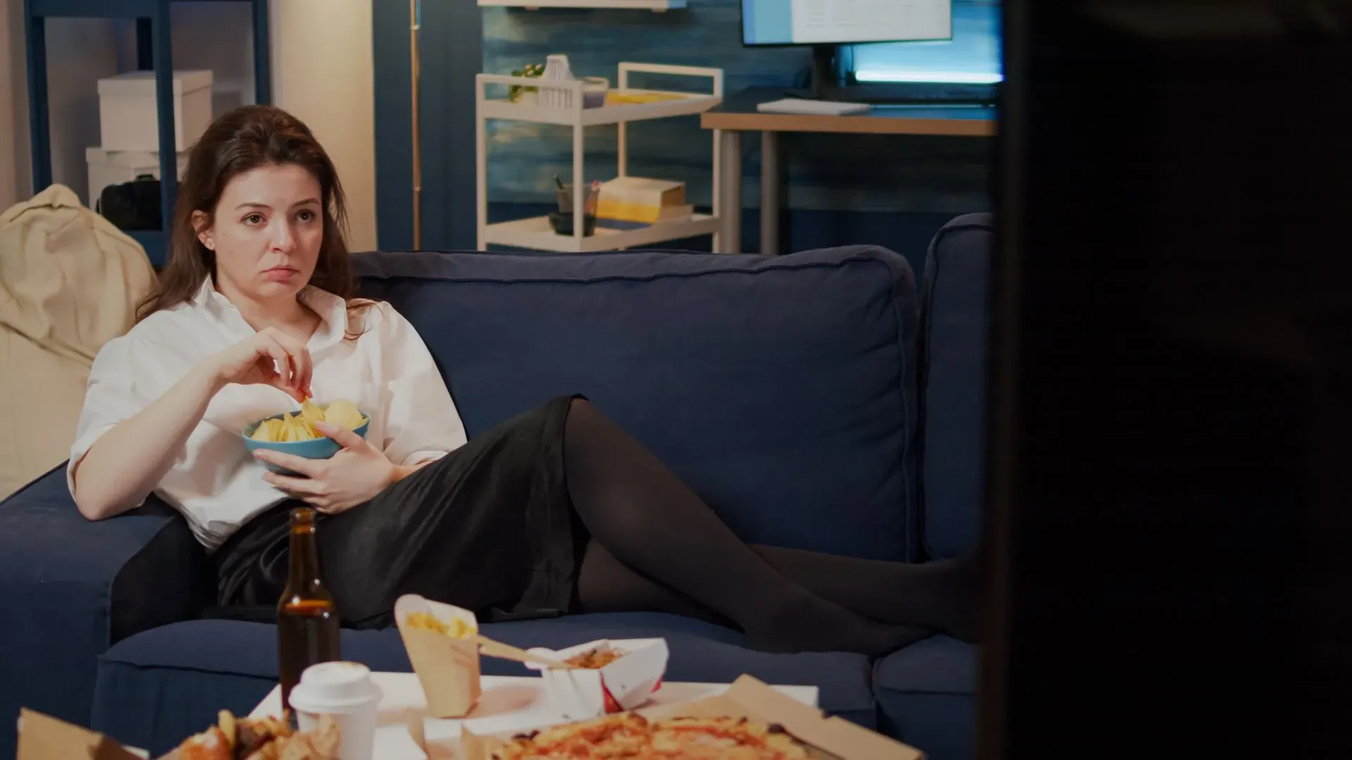 woman eating junk food