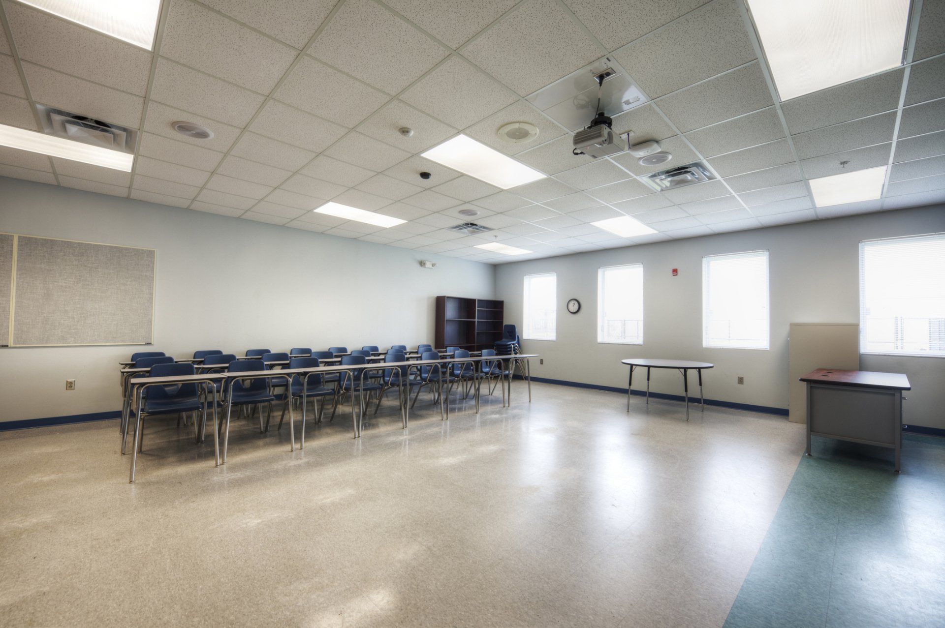 Classroom At Middle School - Jackson, MS - Promodular LLC