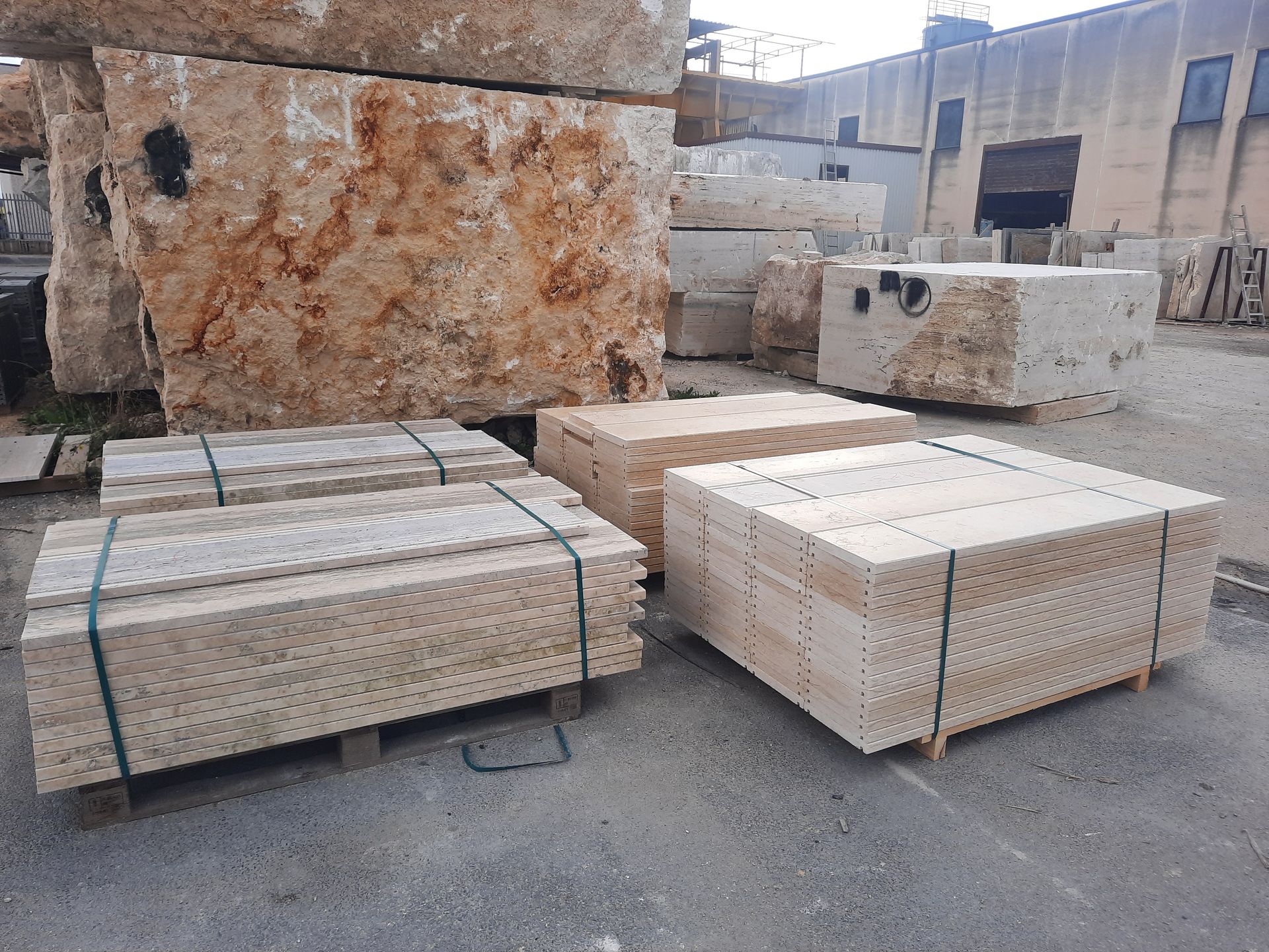 Travertine blocks and cut stone slabs ready for shipment