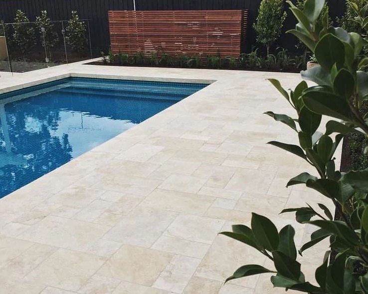 Bordo Piscina Travertino Classico