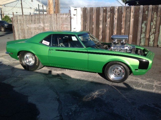 green sports car
