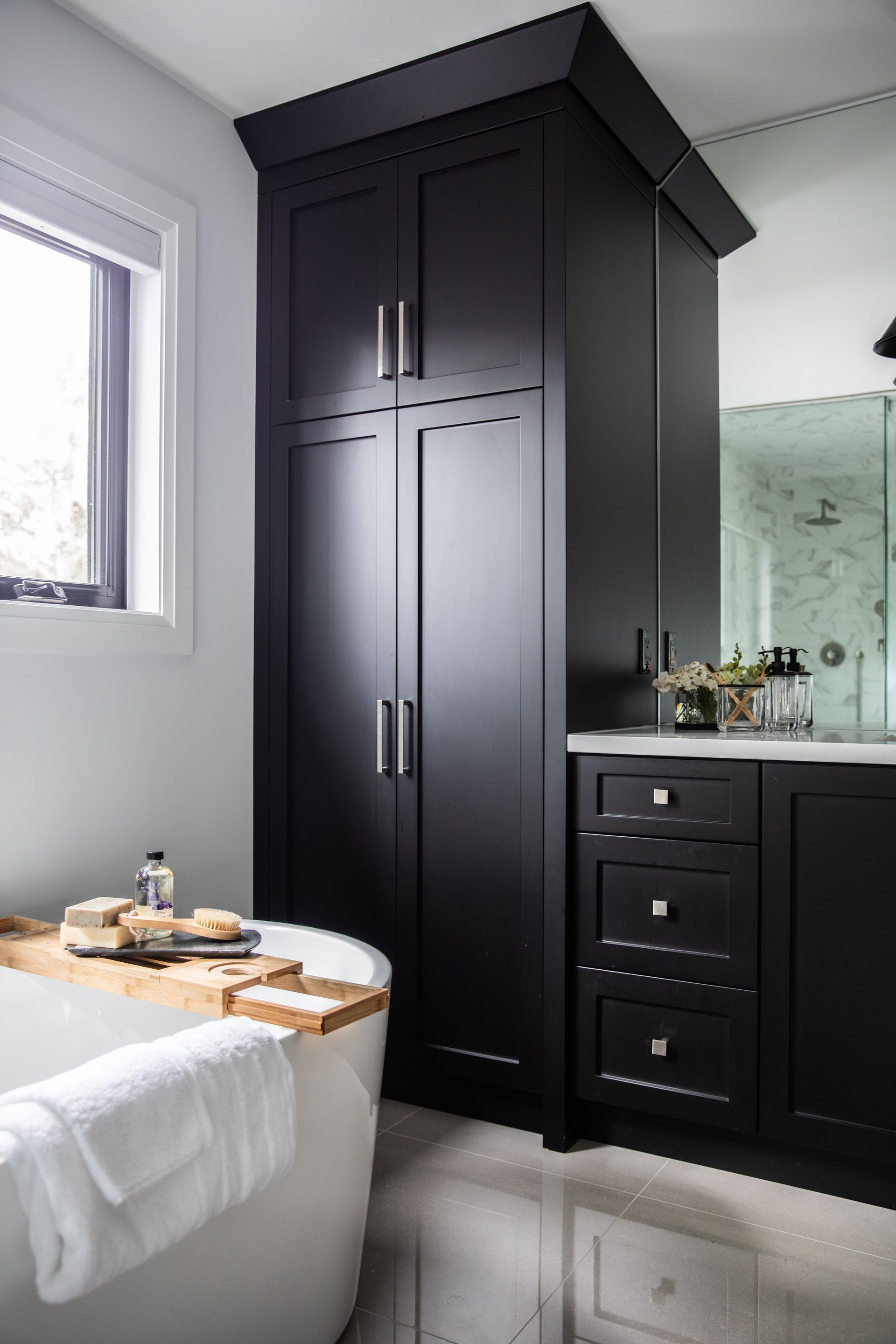 Bathroom vanity