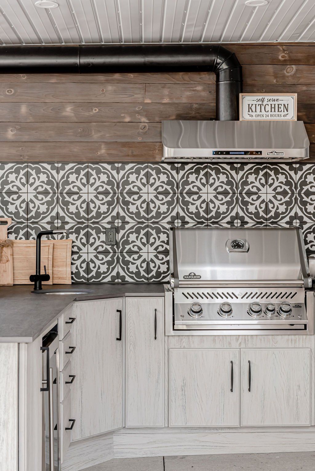 white kitchen