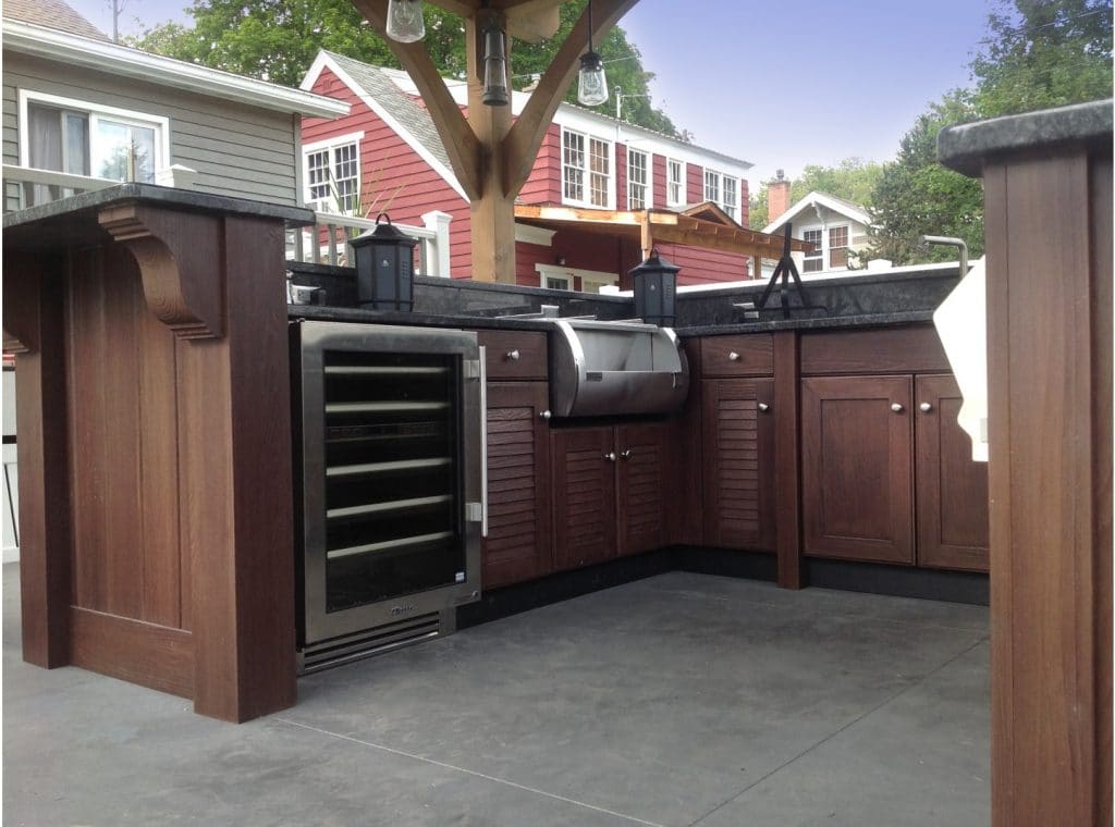 outdoor stove and fridge
