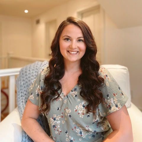 About Emma Bannister, Child and Youth Care Practitioner Headshot of Emma Bannister, Child and Youth Care Practitioner at Pursue You Psychotherapy, providing therapy for children and adolescents dealing with anxiety, low mood, school stress, and friendship challenges.