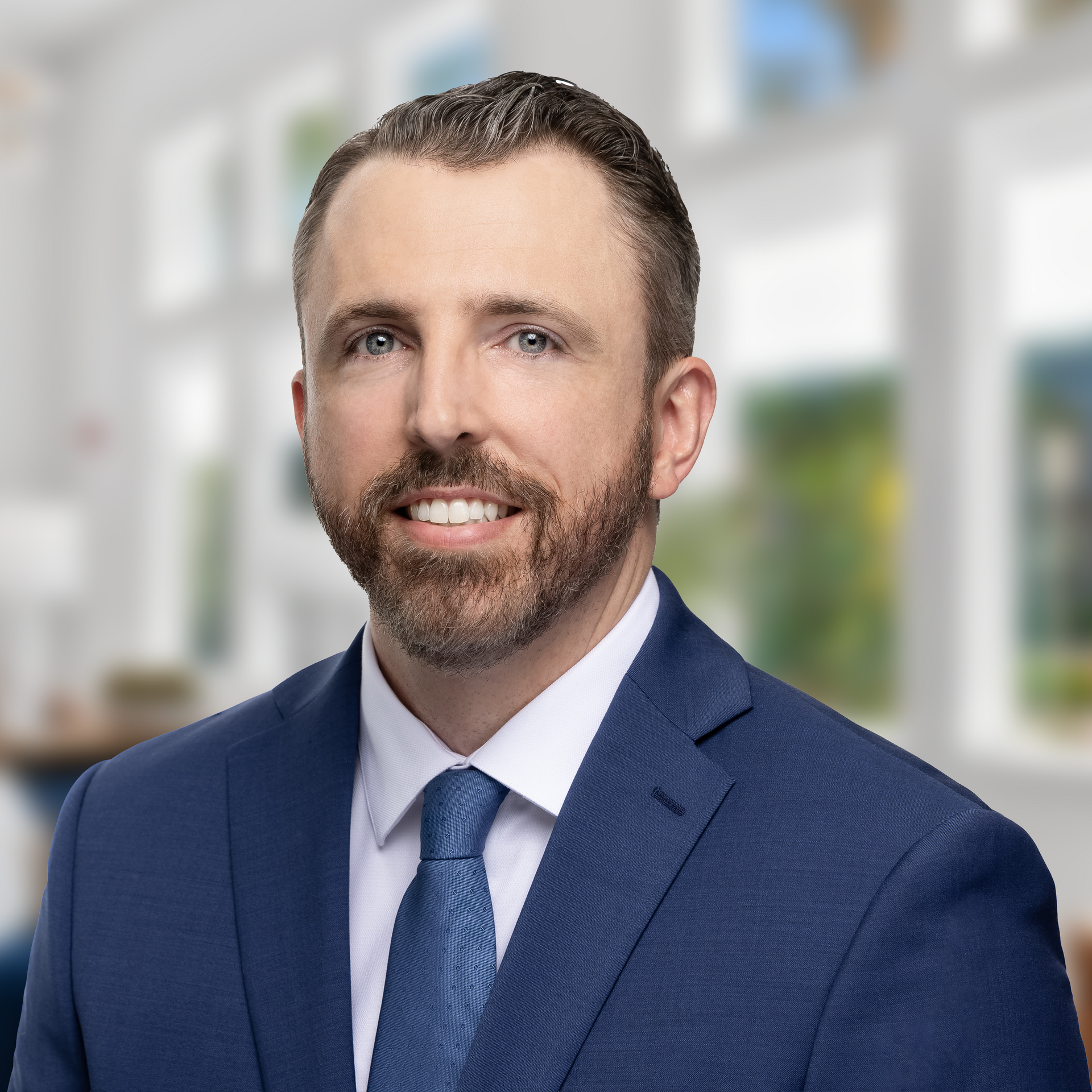 Travis Bean headshot