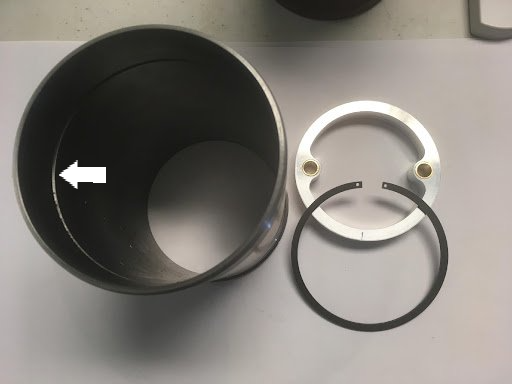 cylinder wall groove