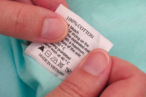 ropa de algodón, cuidar su ropa, prelavado, prendas de algodón, detergente suave, secar a la sombra