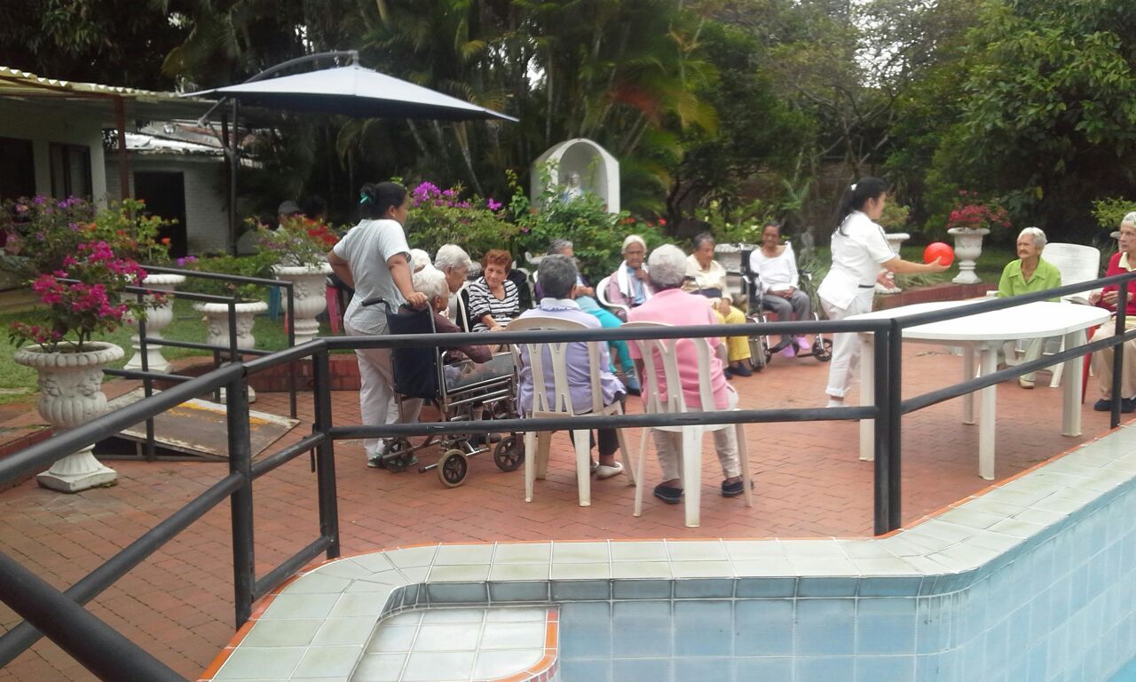 HOGAR PARA ANCIANOS LOS AÑOS DORADOS