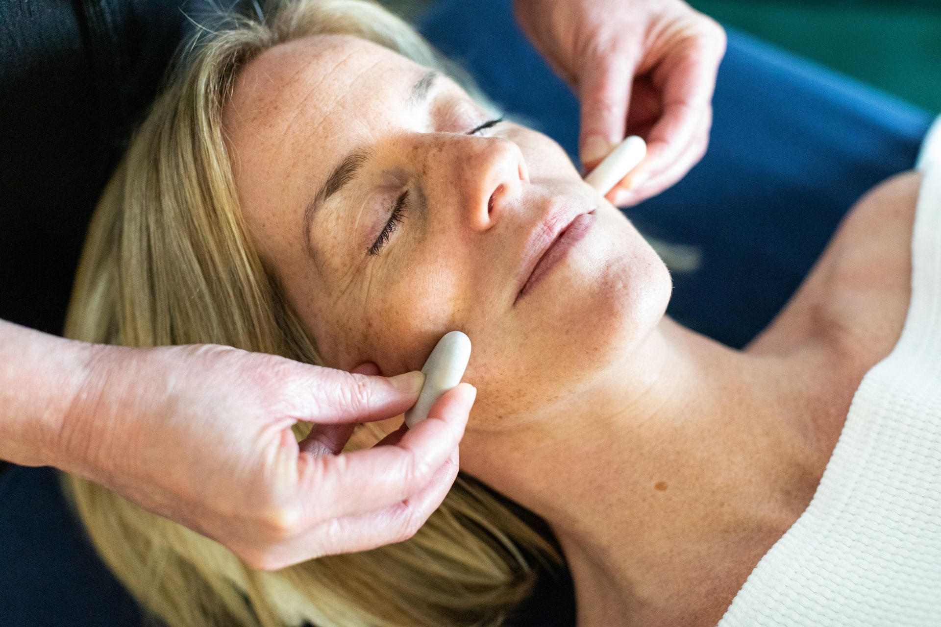 Cold Stone Facial Massage